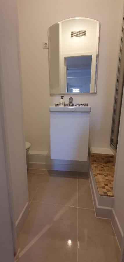 Le Suquet Apartment Кан Екстериор снимка